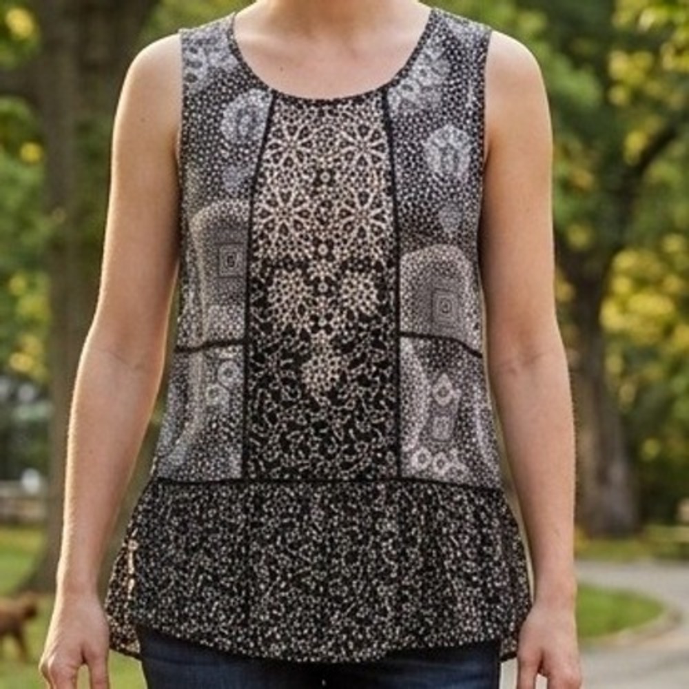 Knox Rose Boho Mixed Print Peplum Tank Top Black White Sleeveless Blouse‎ Medium